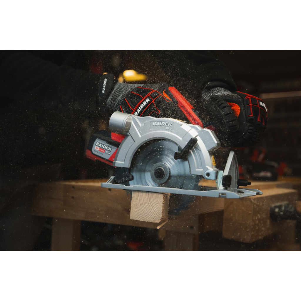 R20 Циркуляр акум. ø165x20mm 4200min-1 лазер RDP-SCS20