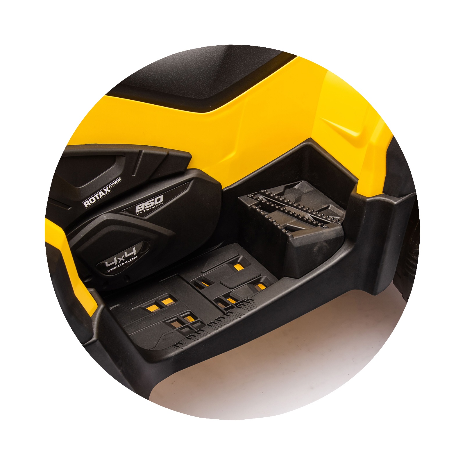 Акумулаторно ATV Chipolino Can-Am Outlander с EVA гуми, жълто — снимка 12