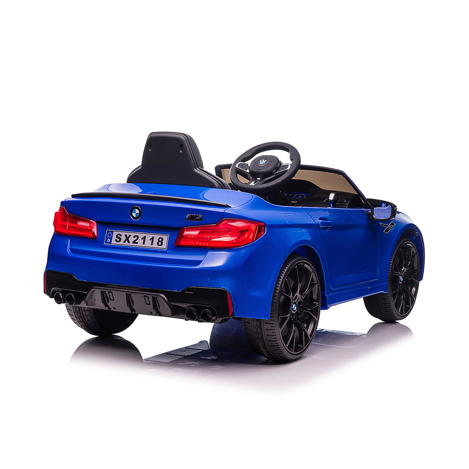 Електрическа кола Chipolino BMW M5 с EVA гуми и кожена седалка, синя — снимка 7