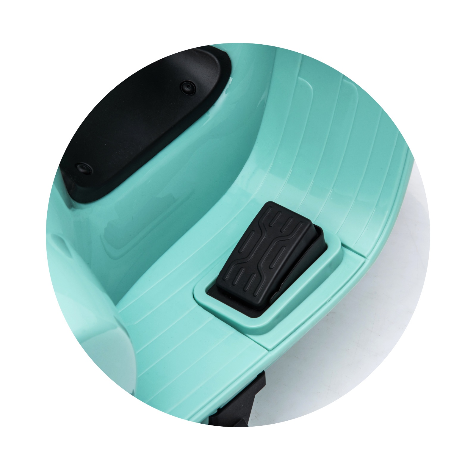 Детски електрически мотор Chipolino Mini Vespa, зелен