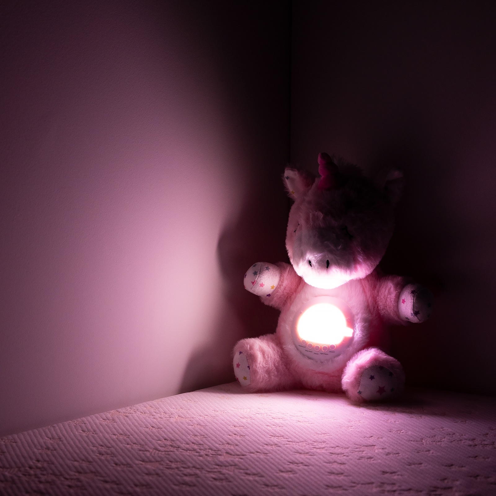 Плюшена играчка с проектор и музика Chipolino Еднорог с поклащане — снимка 3